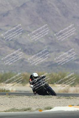 media/Oct-30-2025-Racers Edge (Thu) [[dabbdaf680]]/3-B Group/Session 2 (Turn 14)/